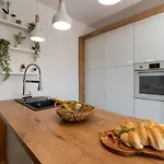 Tragos Lägenhet