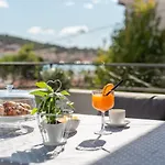 Lägenhet Tragos *